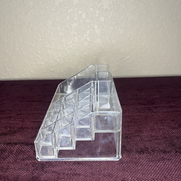MULTI - SECTION CLEAR MAKEUP ORGANIZER - Picture 6 of 7